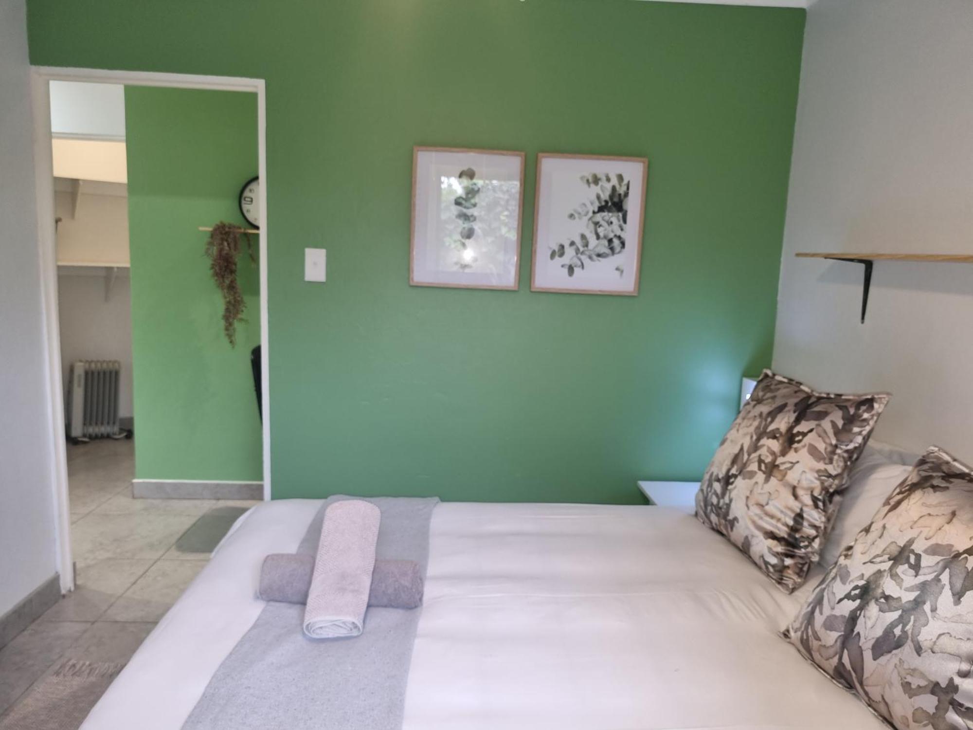 Beacon Bay Eland Place Self Catering Guest House מראה חיצוני תמונה