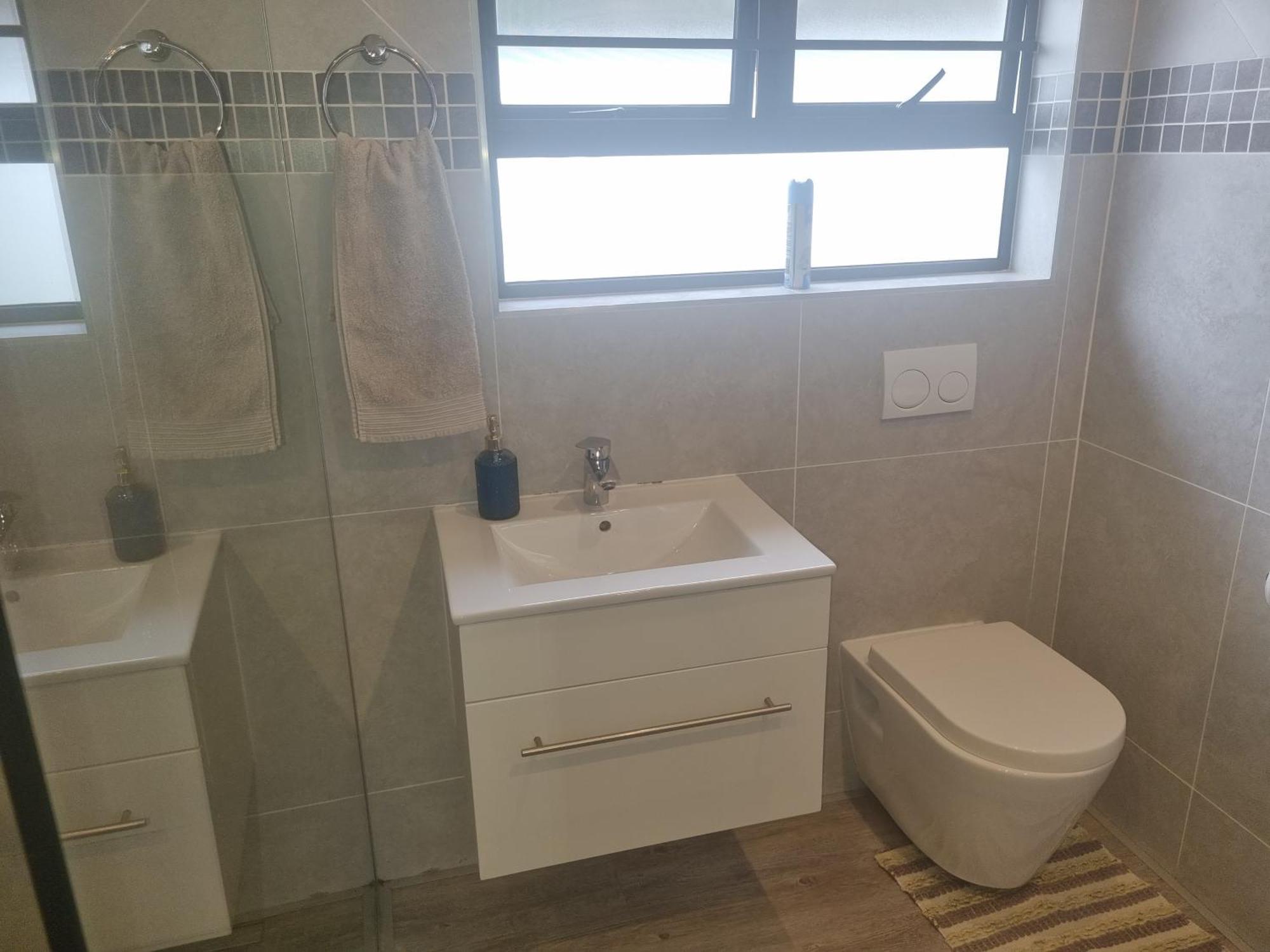 Beacon Bay Eland Place Self Catering Guest House מראה חיצוני תמונה